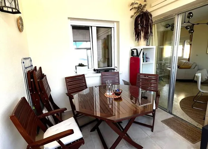 A2 2 Beds For 4 Persons In Boliches